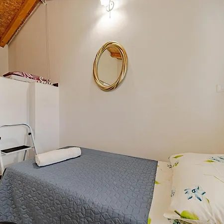 Apartment Eco Friendly Maja - Happy